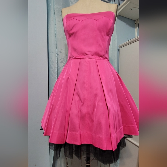 French Connection Dresses & Skirts - Fit & flare dress - 🩷